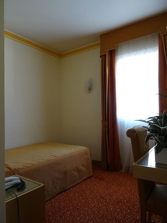Hotel Roma Cividale del Friuli Cameră foto